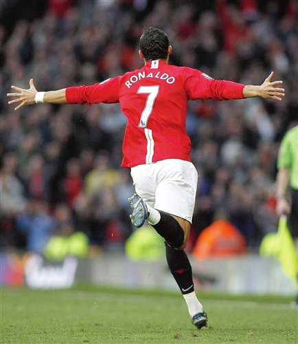 展示了他对 展示了他对